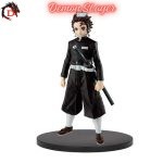 Figurine Demon Slayer Tanjiro Kamado avec uniforme